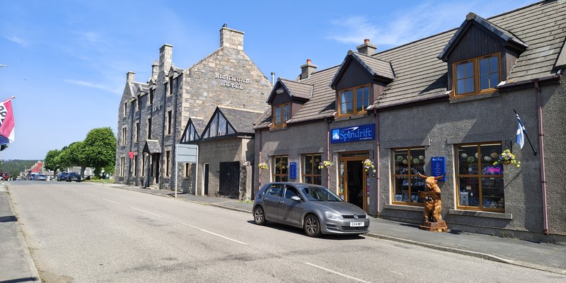 Photo placeholder for Balmoral estate surroundings