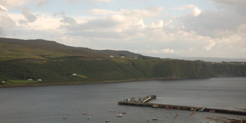Isle of Skye: Cliffs and Cuillins