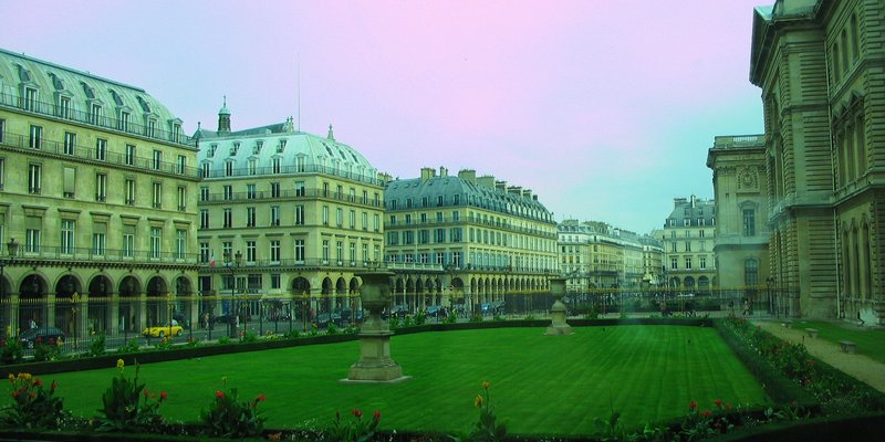 Photo placeholder for Notre-Dame exterior