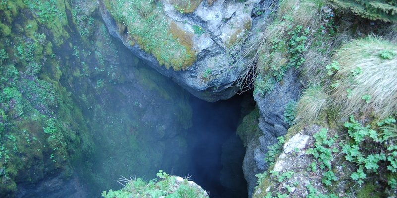 Photo placeholder for Devil's Throat Cave